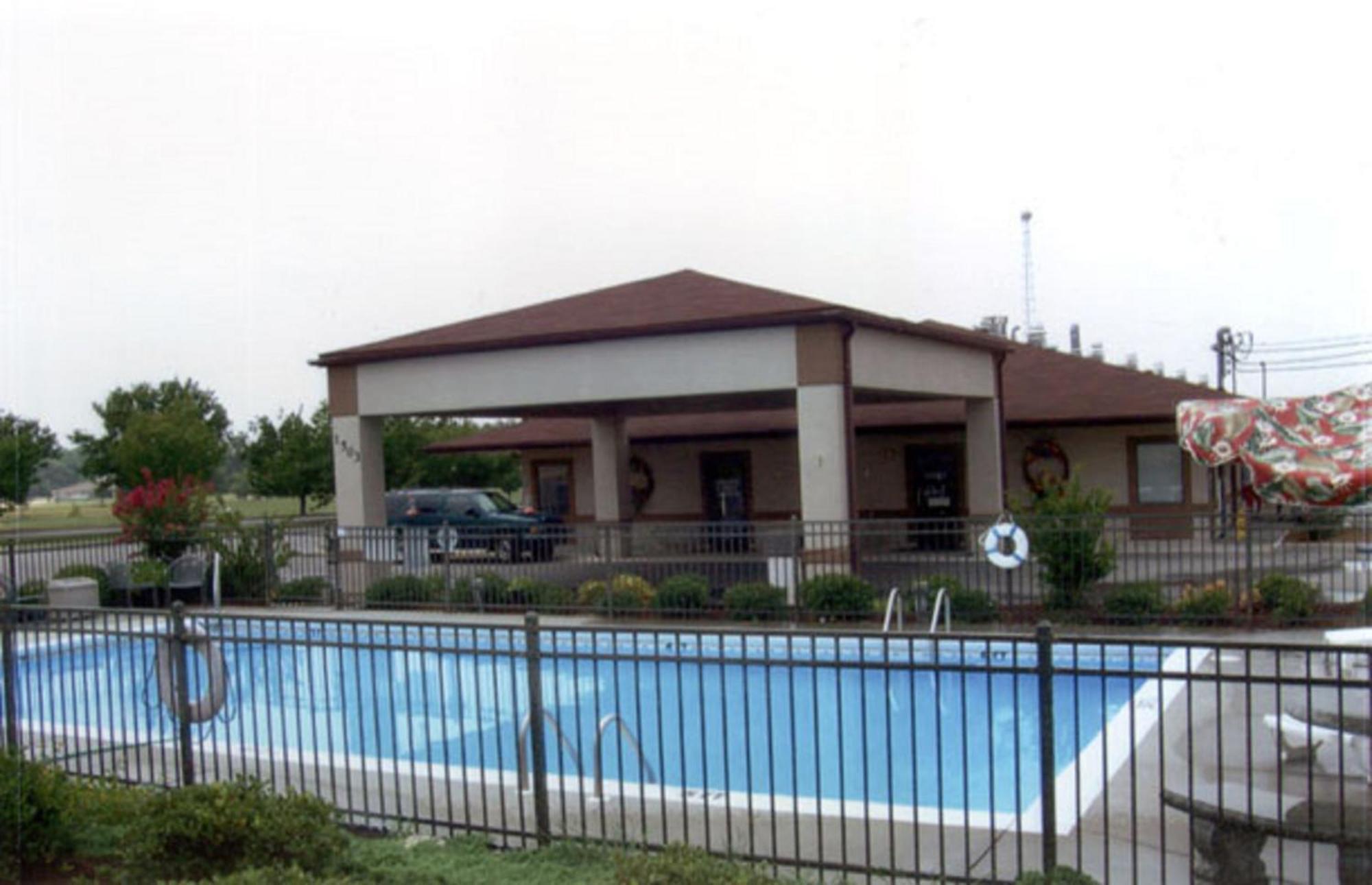 Briarwood Inn Of Geneva Buitenkant foto